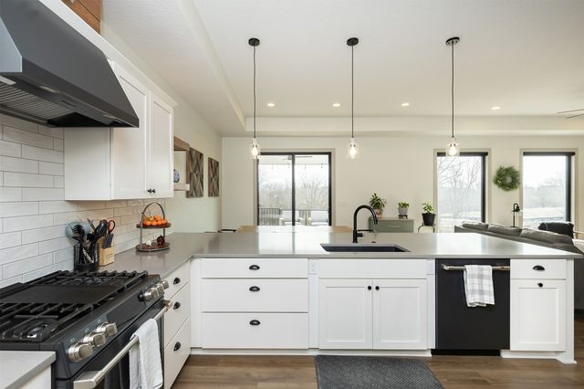 2004 Bluebell Drive, Norwalk, IA 50211