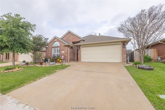 2633 Trophy Drive, Bryan, TX 77802