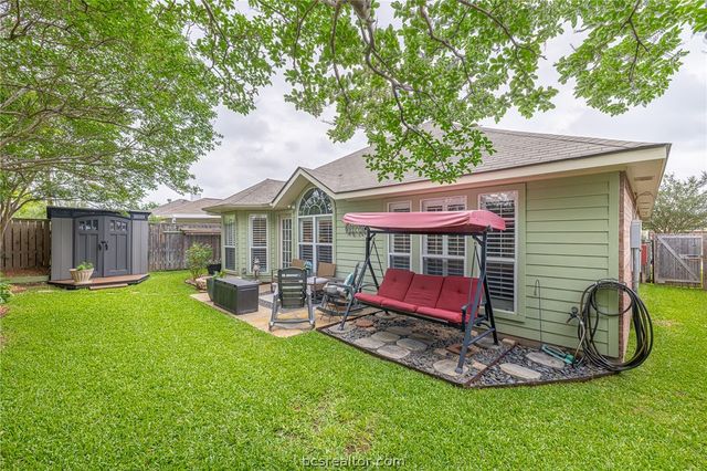 2633 Trophy Drive, Bryan, TX 77802
