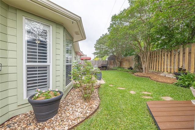 2633 Trophy Drive, Bryan, TX 77802