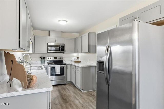 605 Oak Run Drive, Raleigh, NC 27606