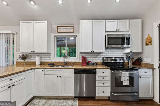 386 Longview Drive, Dawsonville, GA 30534