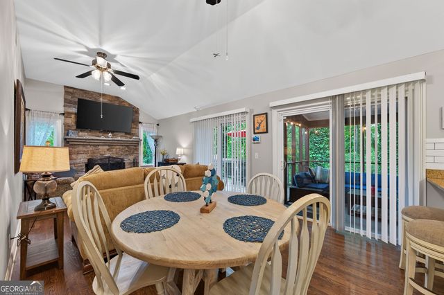 386 Longview Drive, Dawsonville, GA 30534