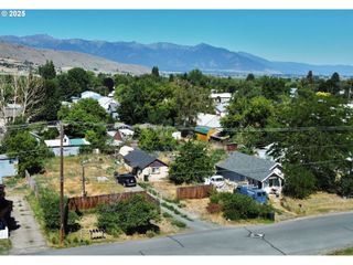 2185 14TH St, Baker City, OR 97814
