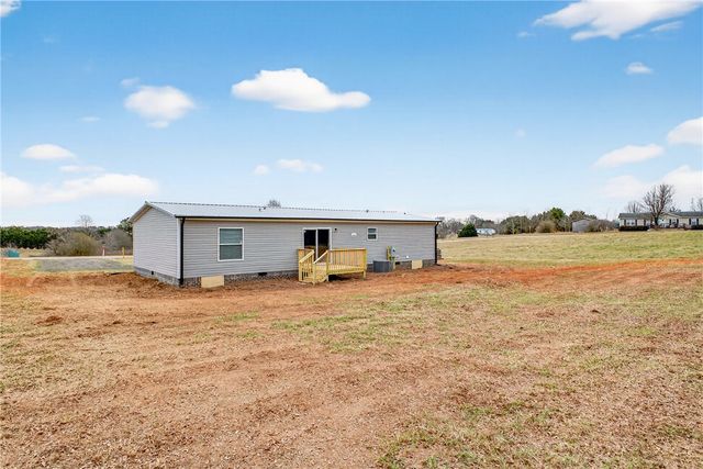 103 Windfield Hill Road, Williamston, SC 29697