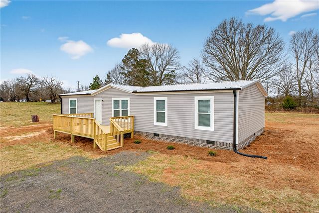 103 Windfield Hill Road, Williamston, SC 29697