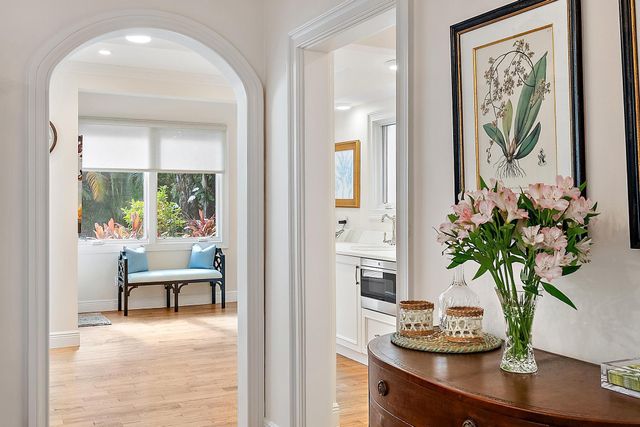 240 Seabreeze Avenue, Palm Beach, FL 33480