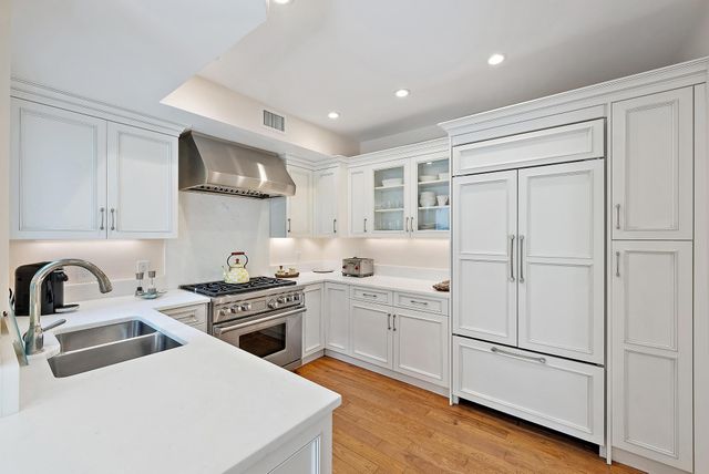 240 Seabreeze Avenue, Palm Beach, FL 33480