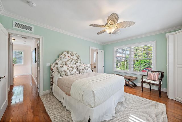 240 Seabreeze Avenue, Palm Beach, FL 33480