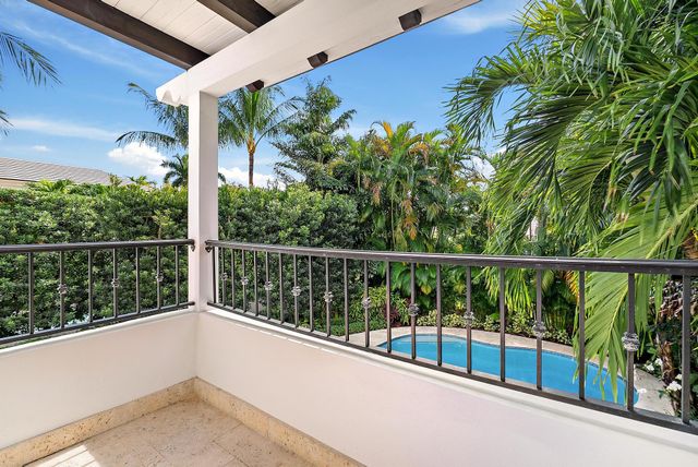 240 Seabreeze Avenue, Palm Beach, FL 33480