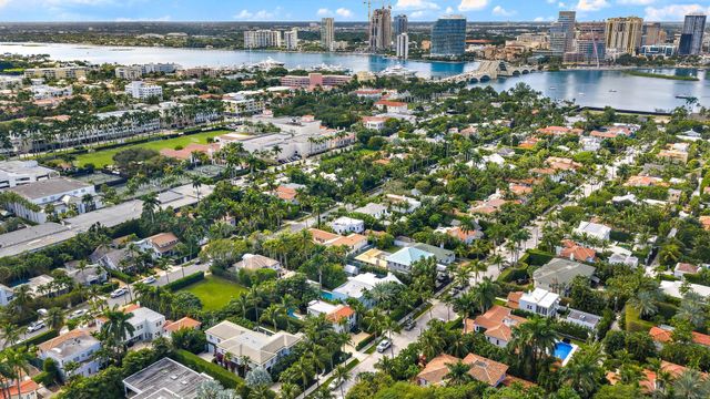 240 Seabreeze Avenue, Palm Beach, FL 33480