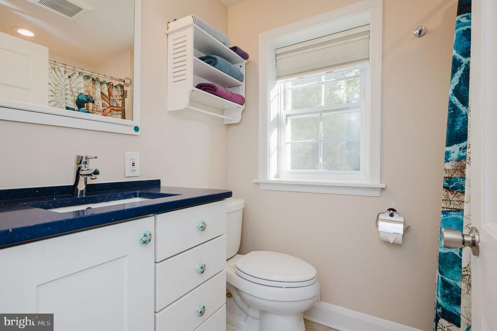 Image 26 of property listing at 625 YARMOUTH RD, Towson, MD 21286