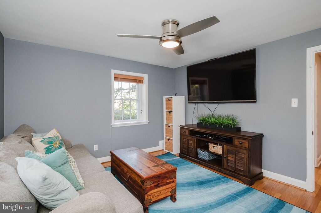 Image 28 of property listing at 625 YARMOUTH RD, Towson, MD 21286