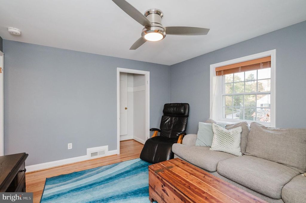 Image 29 of property listing at 625 YARMOUTH RD, Towson, MD 21286