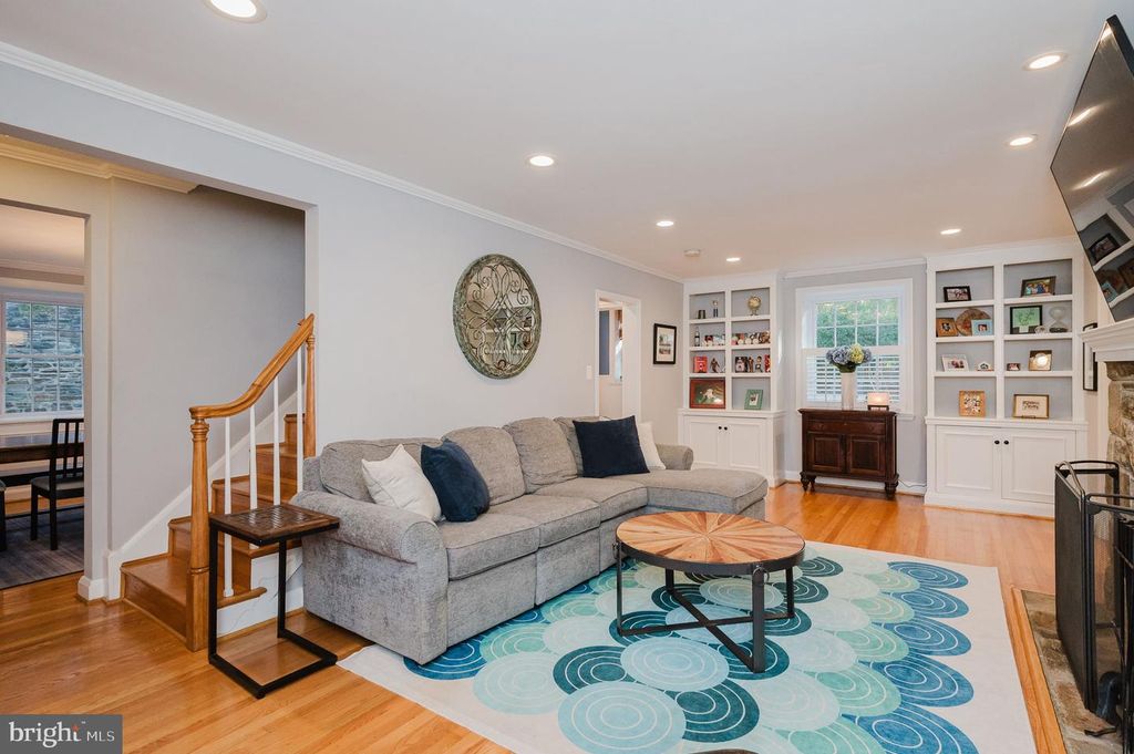 Image 53 of property listing at 625 YARMOUTH RD, Towson, MD 21286