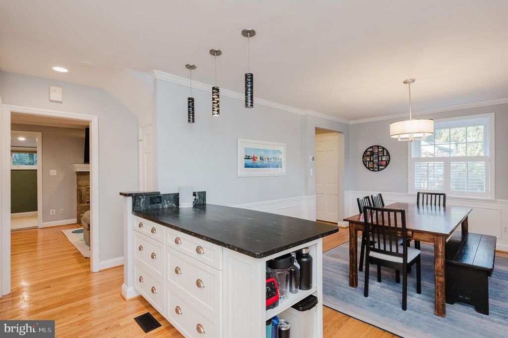 Image 63 of property listing at 625 YARMOUTH RD, Towson, MD 21286