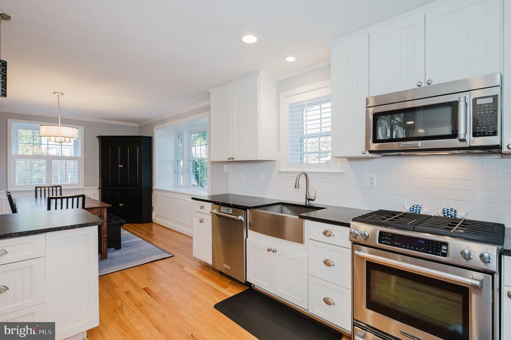 Image 65 of property listing at 625 YARMOUTH RD, Towson, MD 21286