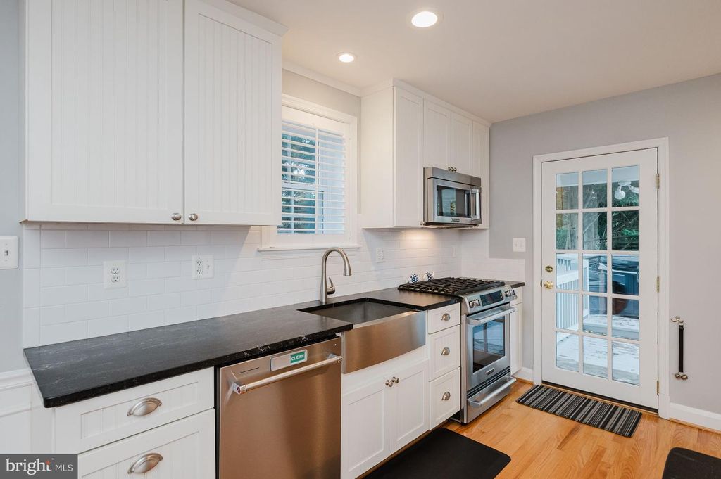 Image 66 of property listing at 625 YARMOUTH RD, Towson, MD 21286