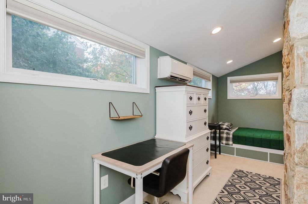 Image 69 of property listing at 625 YARMOUTH RD, Towson, MD 21286