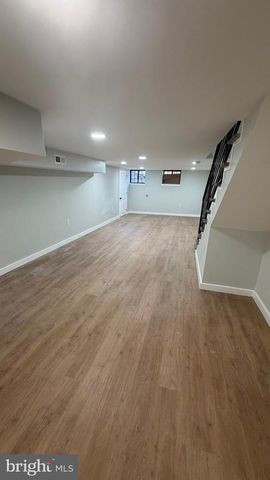 819 JACKSON ST, Philadelphia, PA 19148