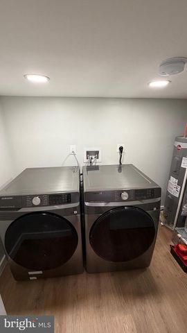 819 JACKSON ST, Philadelphia, PA 19148