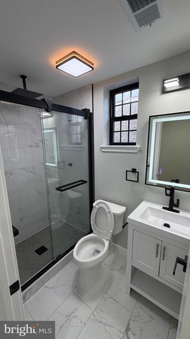 819 JACKSON ST, Philadelphia, PA 19148