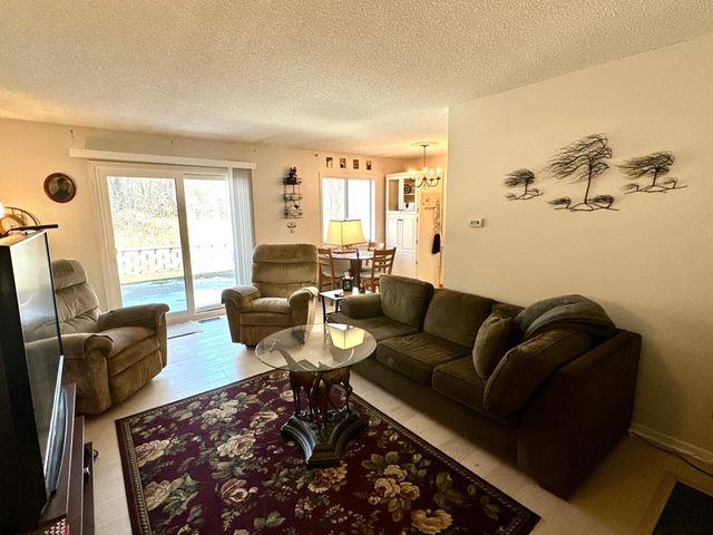 1621 City View Drive, Eagan, MN 55121