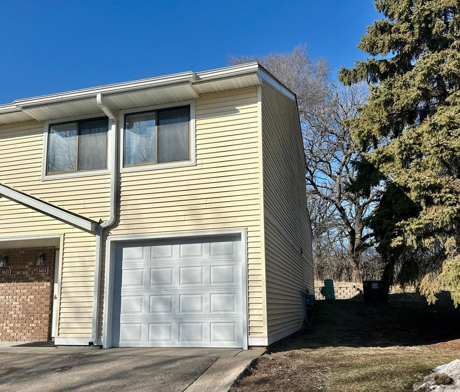 1621 City View Drive, Eagan, MN 55121