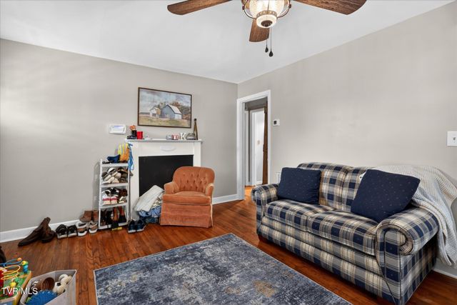 2340 Hiwassee Drive, Kingsport, TN 37664