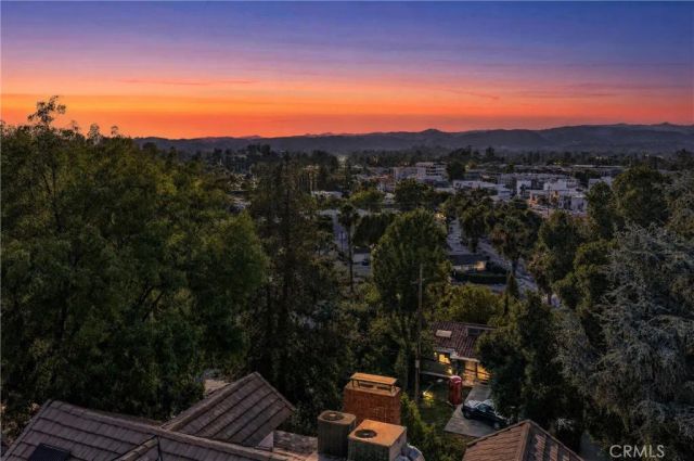 5352 Elvira, Woodland Hills, CA 91364