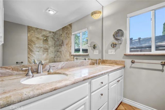 5352 Elvira, Woodland Hills, CA 91364