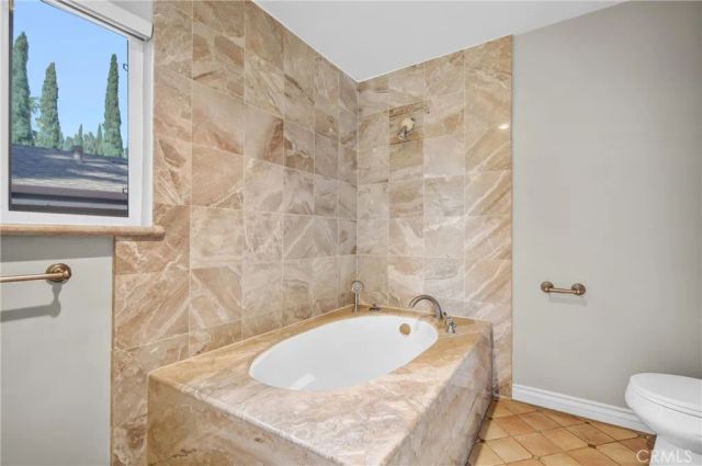 5352 Elvira, Woodland Hills, CA 91364