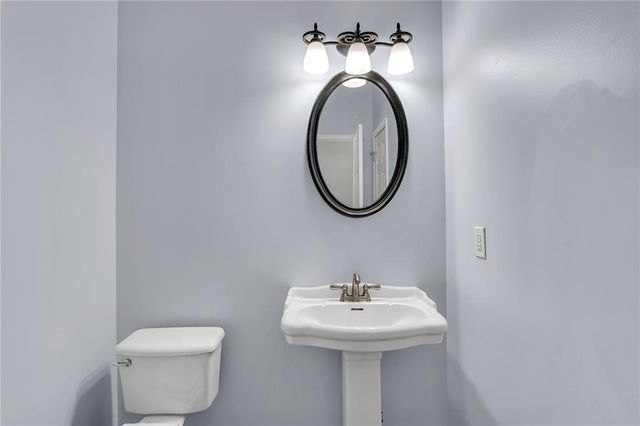 2318 Longcourt SE Way, Atlanta, GA 30339