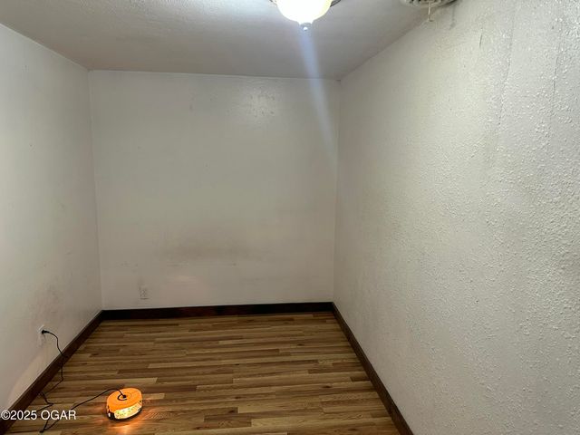 417 Irwin Street, Duenweg, MO 64841