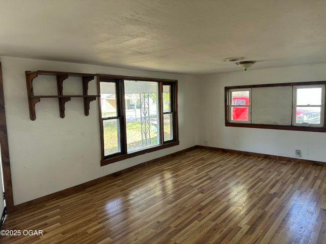 417 Irwin Street, Duenweg, MO 64841