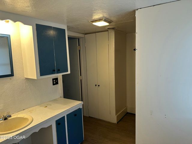 417 Irwin Street, Duenweg, MO 64841