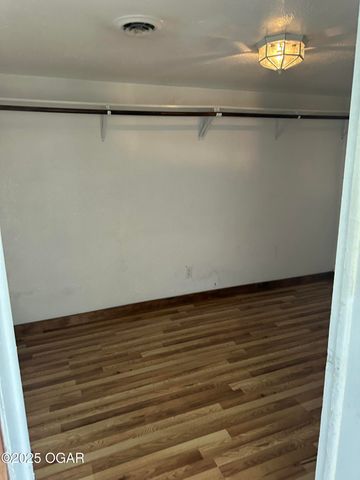 417 Irwin Street, Duenweg, MO 64841