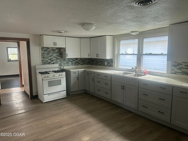 417 Irwin Street, Duenweg, MO 64841