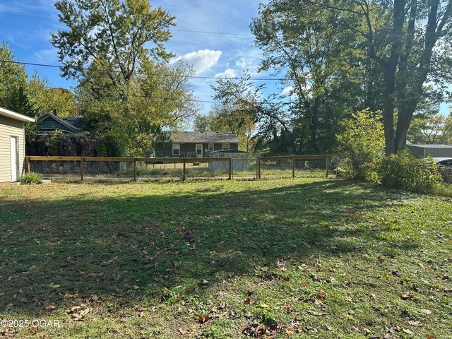 417 Irwin Street, Duenweg, MO 64841