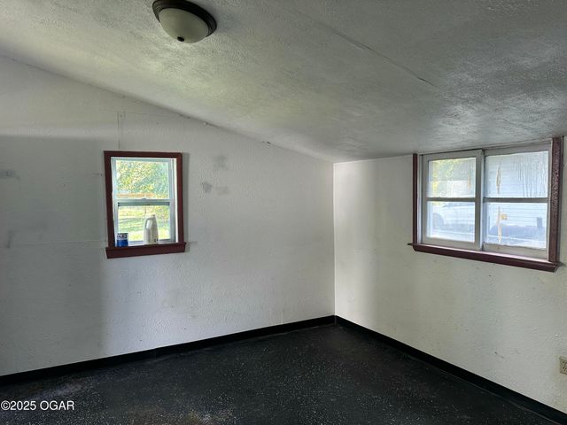 417 Irwin Street, Duenweg, MO 64841