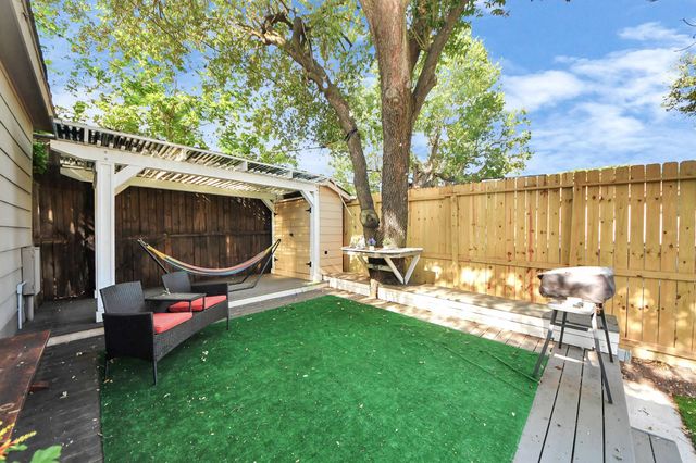 1933 Lexington Street, Houston, TX 77098