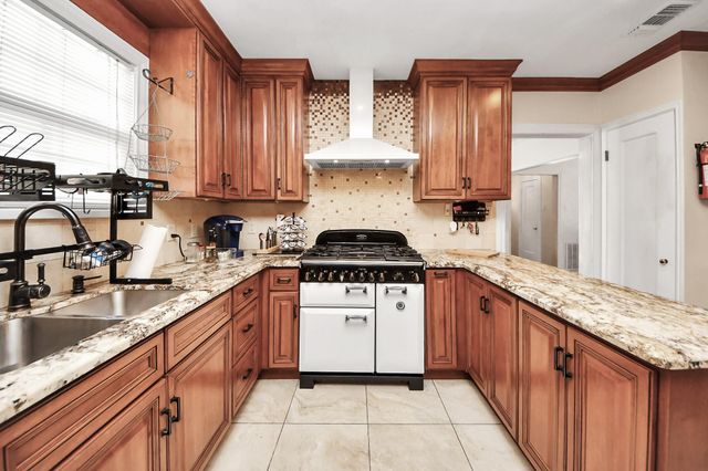 1933 Lexington Street, Houston, TX 77098