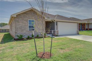 2329 S 28th Terrace, Chickasha, OK 73018
