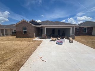 2329 S 28th Terrace, Chickasha, OK 73018