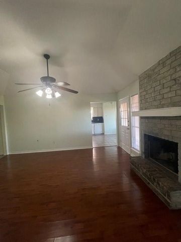 6149 Angus Dr, Corpus Christi, TX 78415