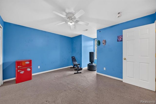 12106 Addington Drive, Walled Lake, MI 48390