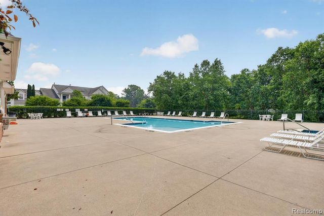 12106 Addington Drive, Walled Lake, MI 48390