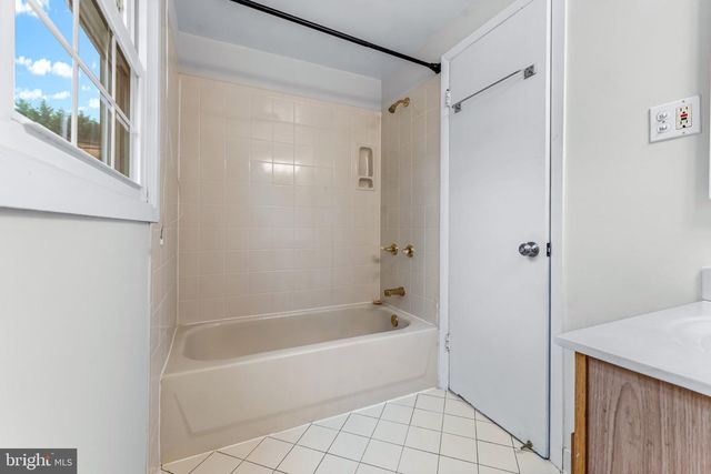 12913 VICTORIA HEIGHTS DR, Bowie, MD 20715
