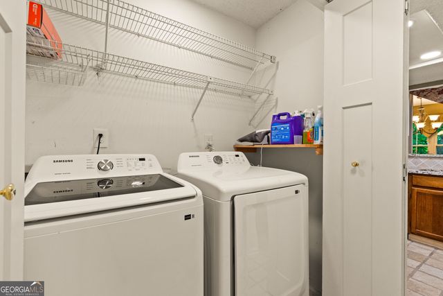 4042 Whitehall Way, Alpharetta, GA 30004