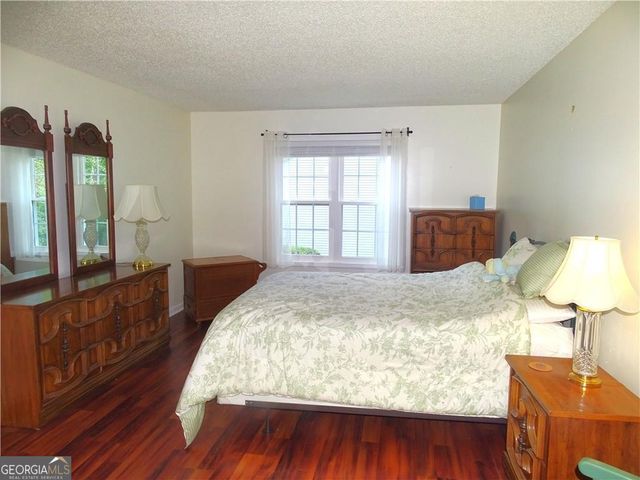 4042 Whitehall Way, Alpharetta, GA 30004